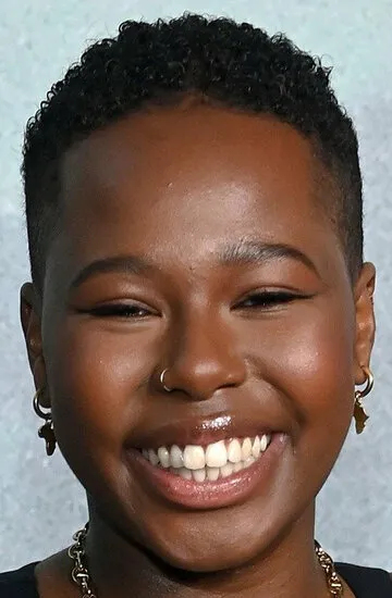 Фотография актёра Айяна Гудфеллоу