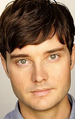 Фотография актёра Майкл МакМиллиан