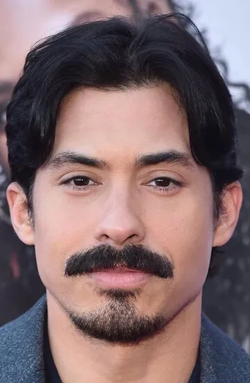 Фотография актёра Карлос Сантос