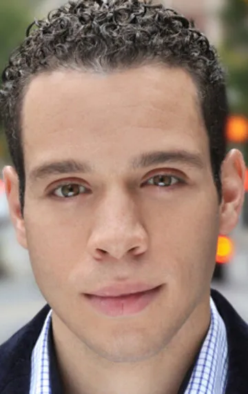 Фотография актёра Робин де Хесус