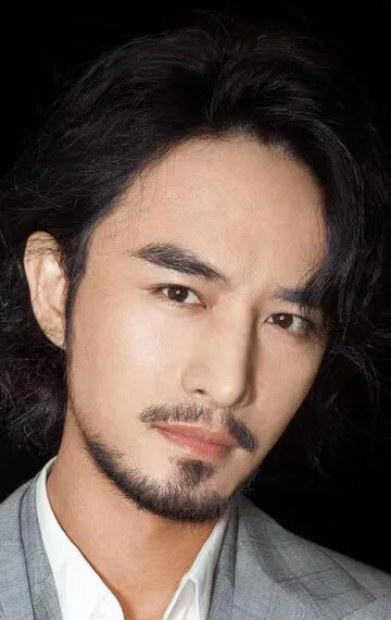 Фотография актёра Чжан Сяочэнь