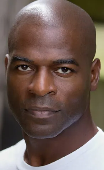 Фотография актёра Хишам Тафик