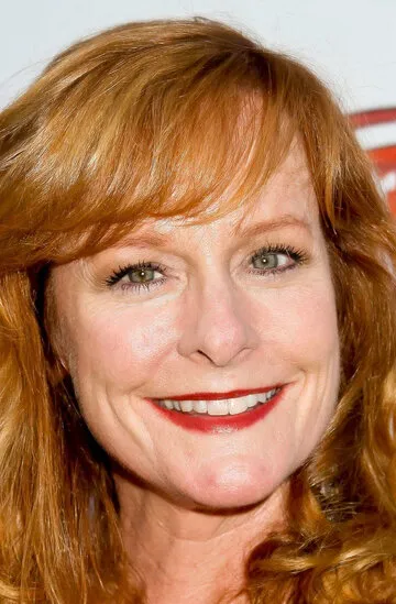 Фотография актёра Мэри Бет МакДонаф