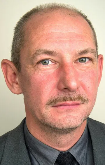 Фотография актёра Иэн Харт