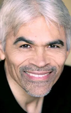 Фотография актёра Сэл Лопес