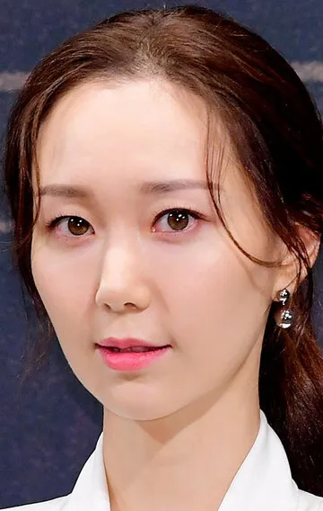 Фотография актёра Ли Ю-ён