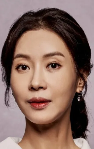 Фотография актёра Ким Хи-джон