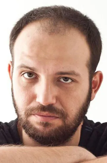 Фотография актёра Мерт Денизмен