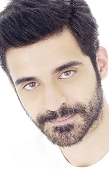 Фотография актёра Угур Узунел