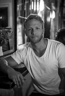 Фотография актёра Джошуа Мортон