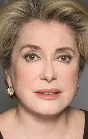 Фотография актёра Катрин Денёв