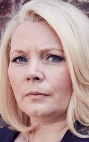 Фотография актёра Джоанна Скэнлэн