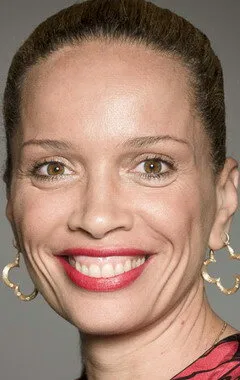 Фотография режиссера – Виктория Махони (Victoria Mahoney)