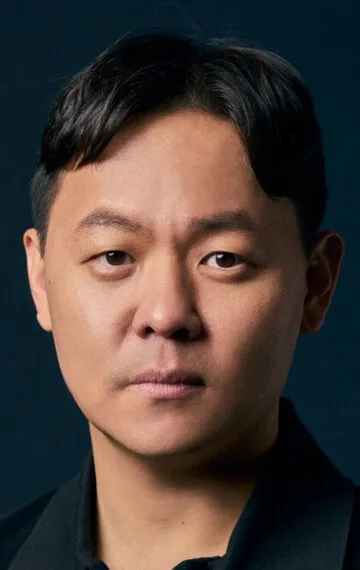 Фотография режиссера – Ким Джу-хван (Kim Joo-hwan)