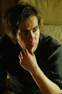 Фотография актёра Янник Йохансен