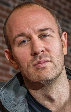 Фотография режиссера – Брендон Смолл (Brendon Small)