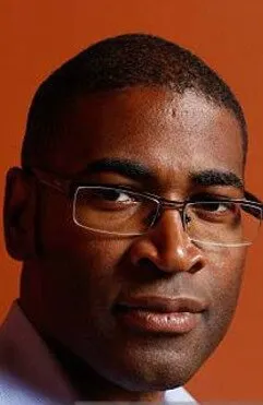 Фотография актёра Садс Сазерленд