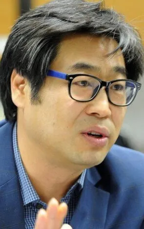 Фотография актёра Ким Бён-су