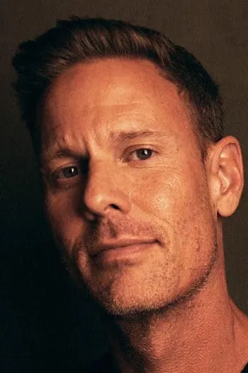 Фотография актёра Кристофер Лэндон