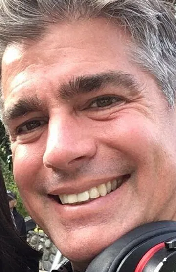 Фотография режиссера – Лони Перистер (Loni Peristere)