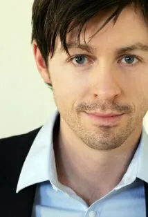 Фотография актёра Мэттью Мур