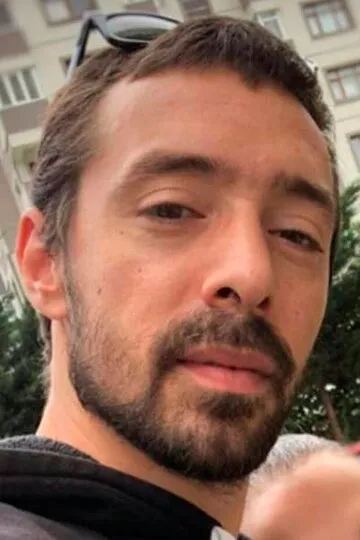 Фотография актёра Юсуф Омер Синав