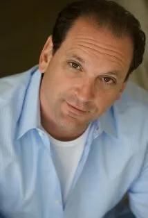 Фотография режиссера – Роберт Белла (Robert Bella)