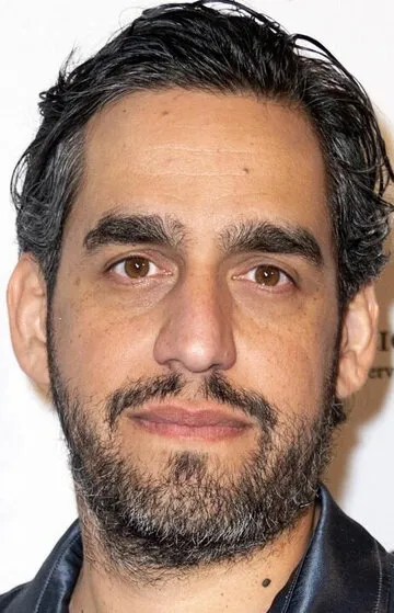 Фотография актёра Зал Батманглидж