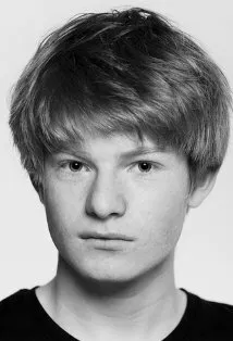 Фотография режиссера – Чарли Мэнтон (Charlie Manton)