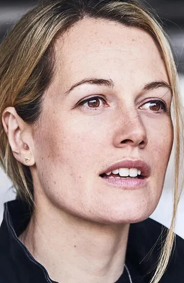 Фотография актёра Кэрри Крэкнелл