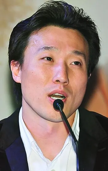 Фотография актёра Ким Дэ-джин