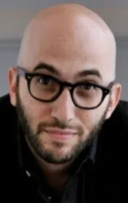 Фотография актёра Адам Сэндерсон