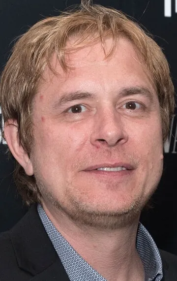 Фотография актёра Алекс Холл