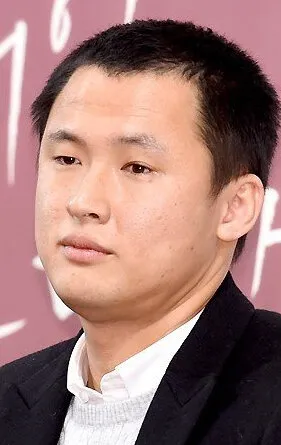 Фотография актёра Ю Джэ-вон