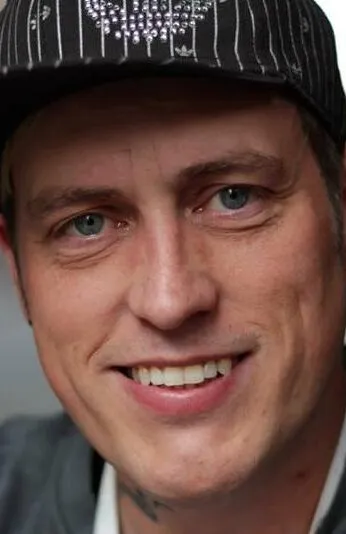 Фотография актёра Пол Холбрук