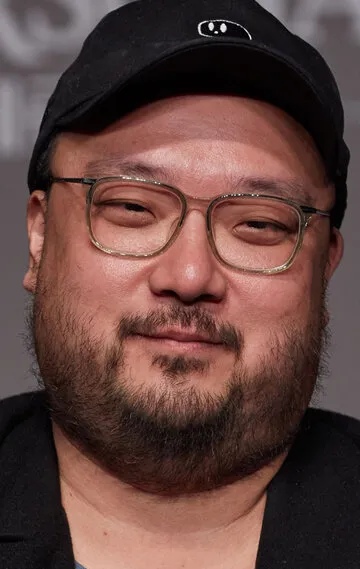 Фотография режиссера – Лим Пхиль-сон (Lim Pil-seong)