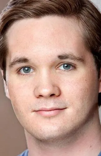Фотография актёра Макс Эггерс