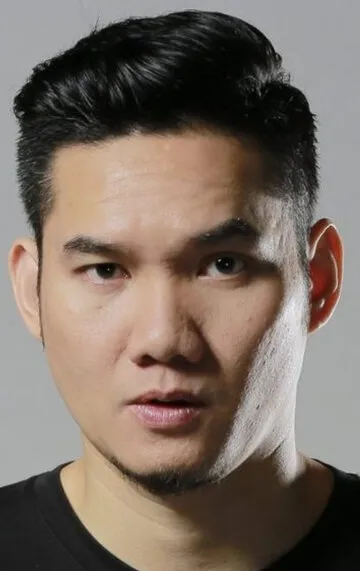 Фотография актёра Павин Пурийитпаня