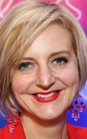 Фотография актёра Марианн Эллиотт