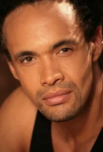 Фотография актёра Леон Лопез