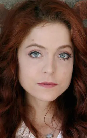 Фотография режиссера – Кастиль Лэндон (Castille Landon)