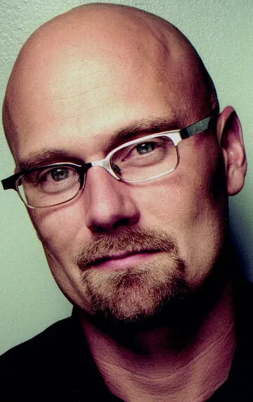 Фотография актёра Оле Кристиан Мадсен