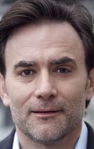 Фотография режиссера – Джулио Риччиарелли (Giulio Ricciarelli)