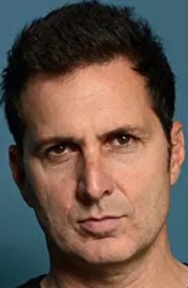 Фотография режиссера – Юваль Адлер (Yuval Adler)