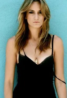 Фотография актёра Эшли Эйвис