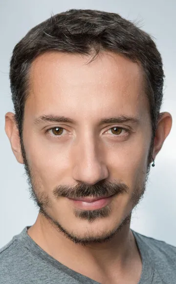 Фотография актёра Микеле Альаикуе