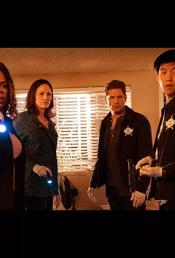 Смотреть онлайн CSI: Вегас бесплатно
